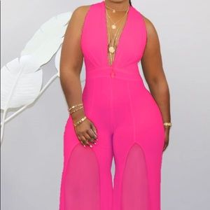 💰SOLD Low V-neckline Pink Wide-Leg Jumpsuit 3X